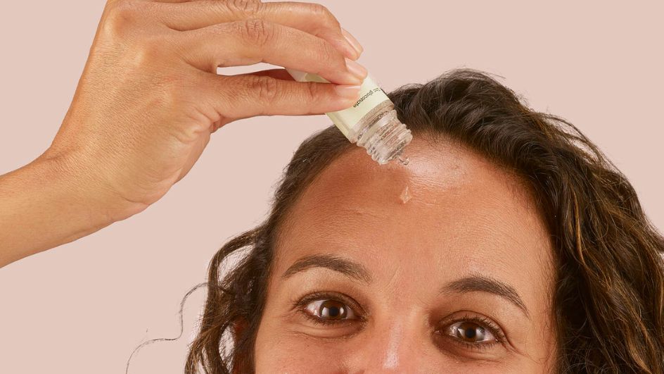 Pores dilatés et brillance du visage, comment purifier ma peau ?